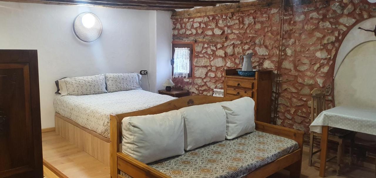 El Bu - Alto Tajo Rural Guadalajara Bed & Breakfast Peralejos de las Truchas